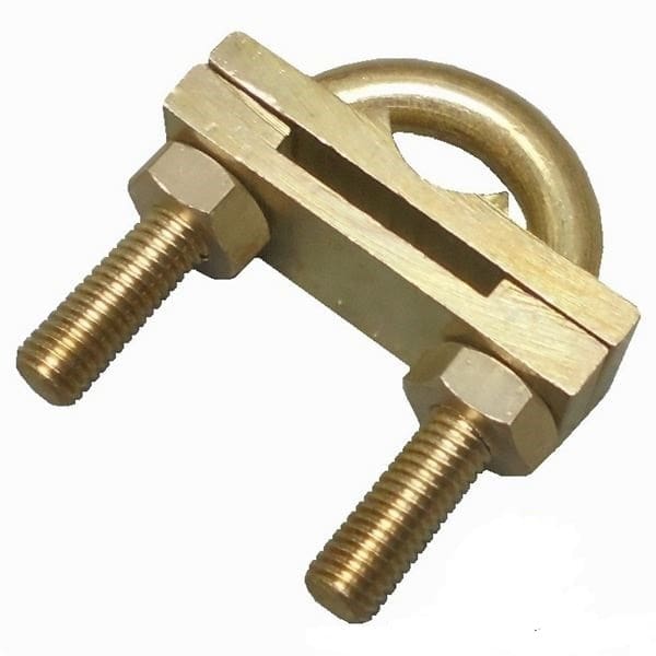 Kẹp cọc tiếp địa chữ U giúp kết nối cọc tiếp địa với dây hoặc băng đồng tiếp địa một cách nhanh chóng và chắc chắn, không cần phải hàn hóa nhiệt. Kẹp cọc tiếp địa chữ U giúp kết nối cọc tiếp địa với dây hoặc băng đồng tiếp địa một cách nhanh chóng và chắc chắn, không cần phải hàn hóa nhiệt.